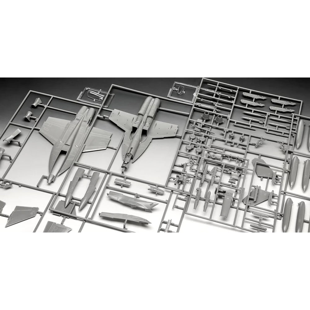 Revell F-A-18F Super Hornet Scale Model Set, 1:72